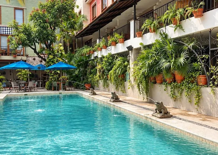 Casa Loteria: Colorful Family Retreat with Pool in Pueblito Sayulita